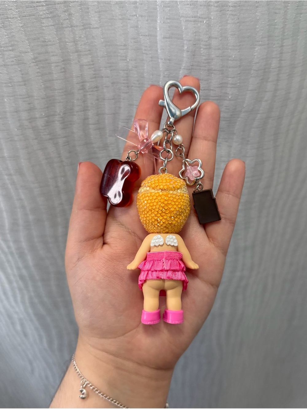 Sonny Angel Cream Puff Bedazzled Keychain - Picture 6 of 7
